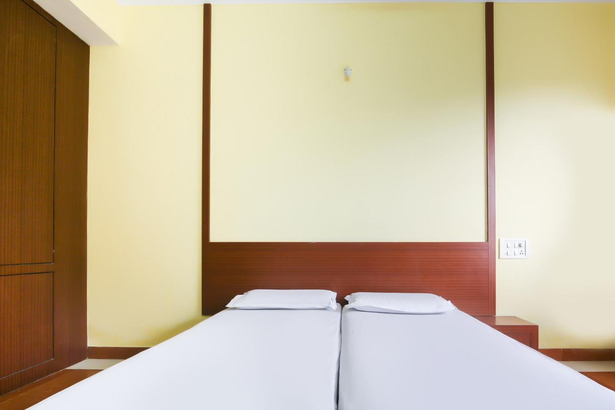 Hotel O Raviraj Classic Cana Eksteriør bilde