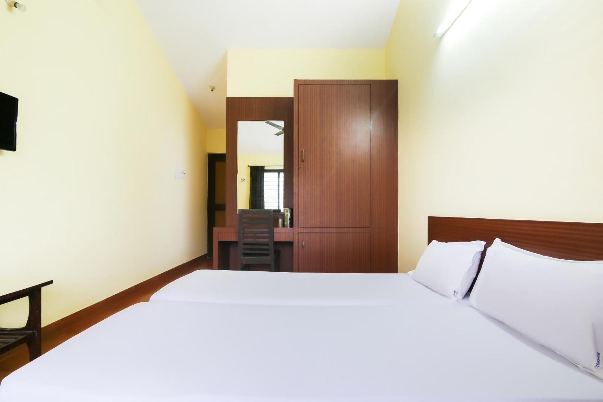 Hotel O Raviraj Classic Cana Eksteriør bilde